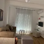 Ajli\'House